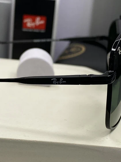 Ray-Ban RB8096 مدل جدید با عدسی سبز و فریم فلزی مشکی مات