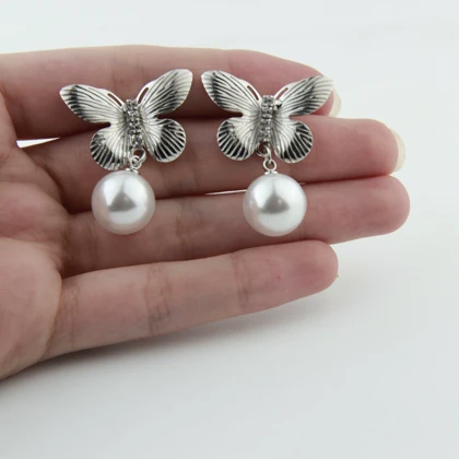 گوشواره زنانه مدل پروانه مروارید