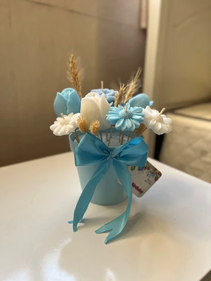 باکس شمع گل آبی دستساز دلبر