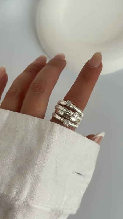 انگشتر چند لاین