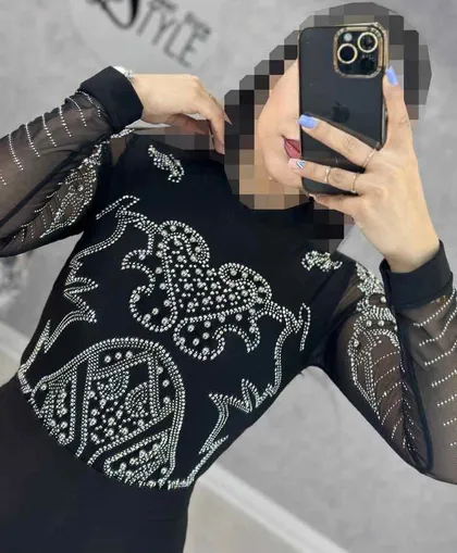 بادی : 8772