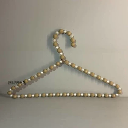 چوب لباسی مرواریدی