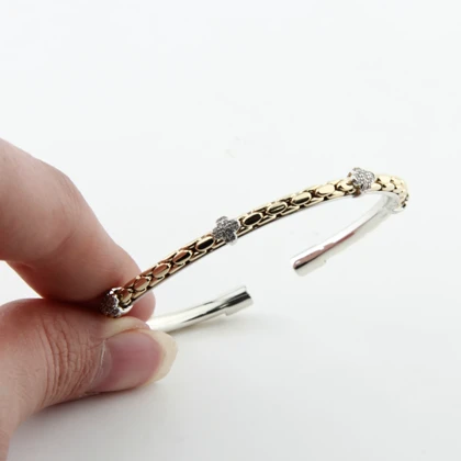 دستبند زنانه بنگل مدل ونکلیف نگینی