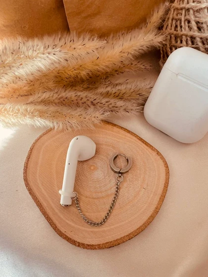 آویز نگهدارنده ایرپاد استیل نیاز به سوراخ(گوشواره ای)