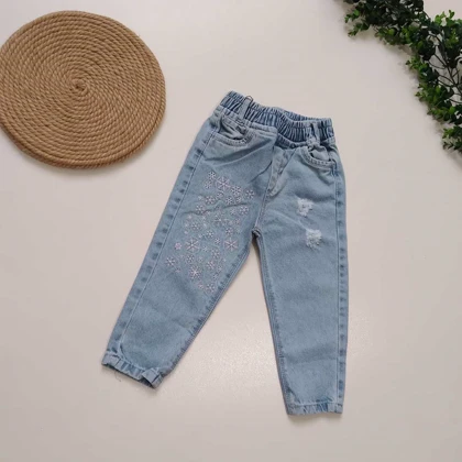 شلوار مام استایل لی دخترانه طرح برفی