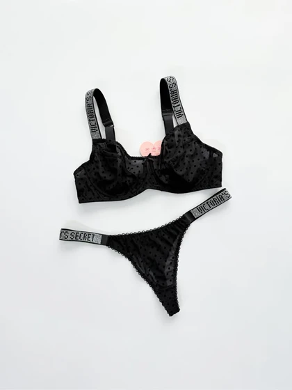 ست شورت و سوتین فنر دار گیپور مخمل فانتزی طرح توپ بند نوشته Victoria's Secret شهره Shohreh
