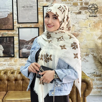 روسری نخ پنبه گل وی پلنگی