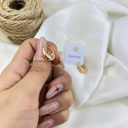 گوشواره زنانه حلقه‌ای مدل تابان طرح آینه ای طلایی ژوپینگ