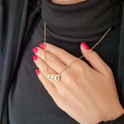 گردنبند سال میلادی 1990 لنا