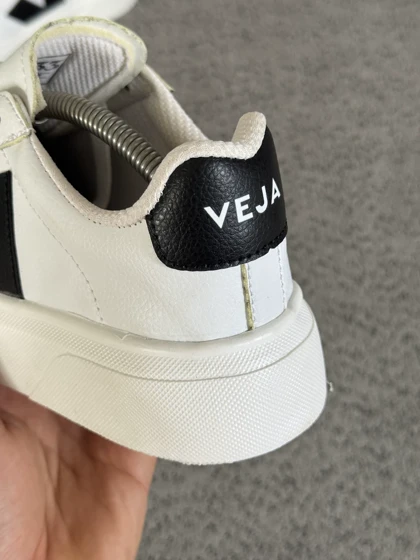 ونس VEJA