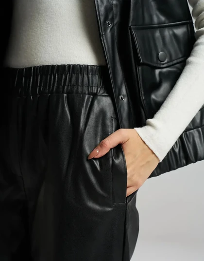 چرم زانو برش‌دار