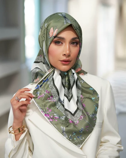 روسری Dior ابریشم دور دست دوز (قواره 90) 30146
