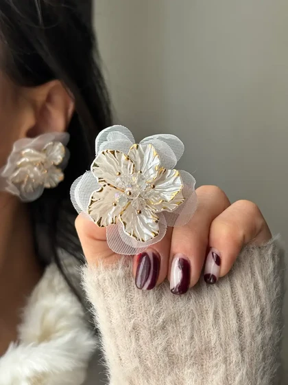 گوشواره گل توری