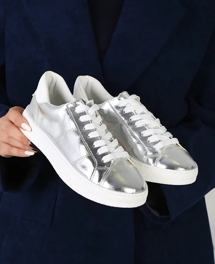 کفش کتانی زنانه برشکا MR GOLDEN