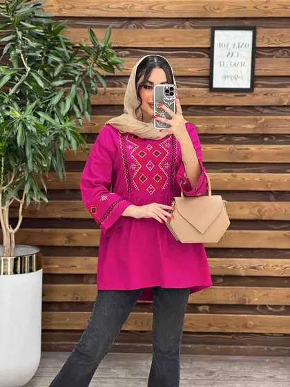مانتو جلو بسته گلدوزی رنگی