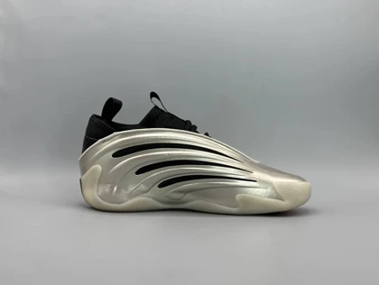 کتانی آدیداس هاردن وول 9 سایبر متالیک/ADIDAS
