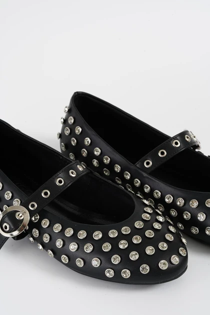 کالج زنانه beyond-