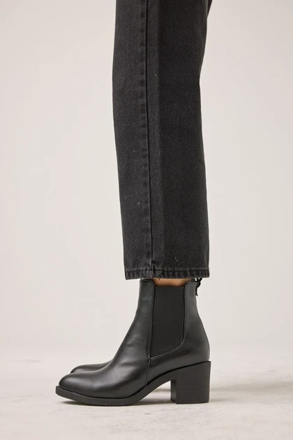 بوت و نیم بوت زنانه yaya-by-hotic yaya-by-hotic