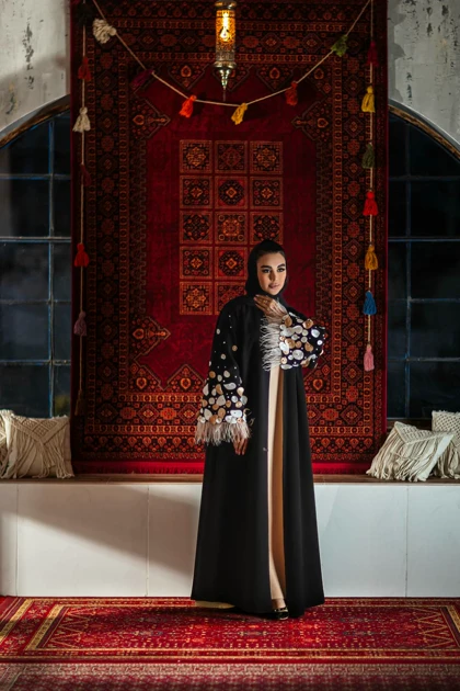 عبا مرجانه