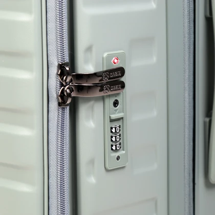 چمدان کابین CABIN مدل SBC665 سایز متوسط
