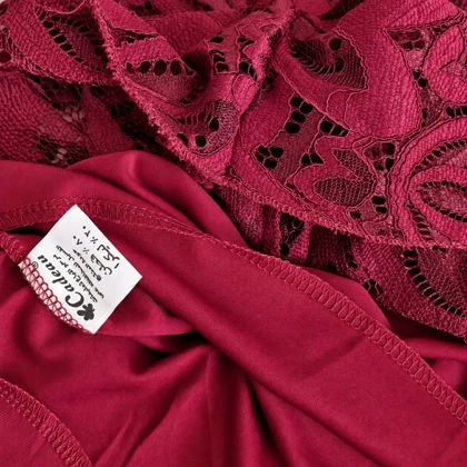 تیشرت زرشکی آستین کوتاه مجلسی وارداتی Cadeau دبی سایز 36 تا 40 کد 3391