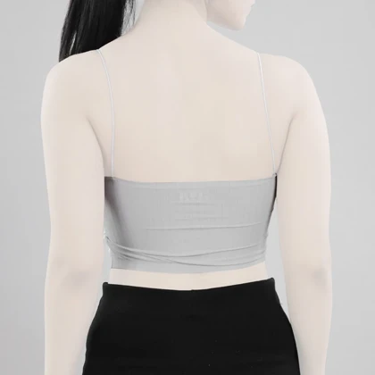 نیم‌تنه کاپ‌دار لیزری ورزشی زنانه مدل 5B0194 طوسی روشن