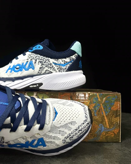 کتانی رانینگ مردانه هوکا