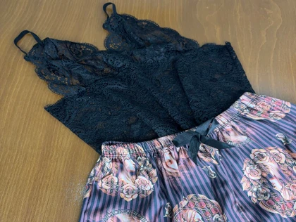 ست نیم‌تنه گیپور و شلوارک طرح ونوس 005