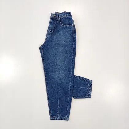 شلوار آبی تیره