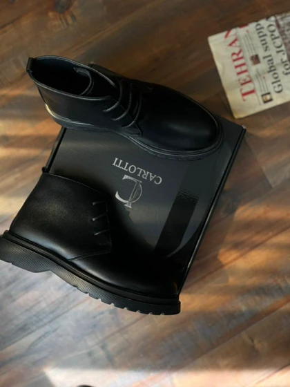 نیم بوت چرم طبیعی سه بند مشکی sho158