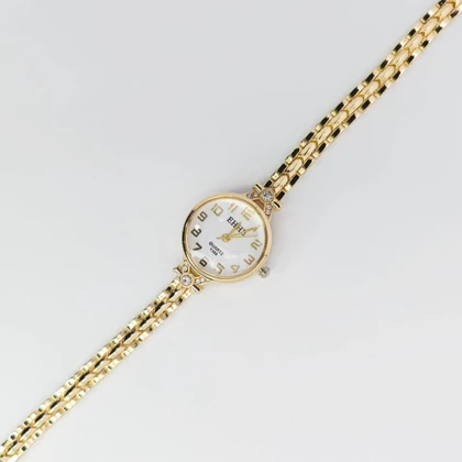 ساعت مچی زنانه مجلسی EHHE نگین‌دار با موتور کوارتز