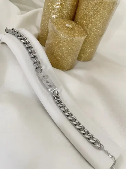دستبند کارتیه پلاک دار