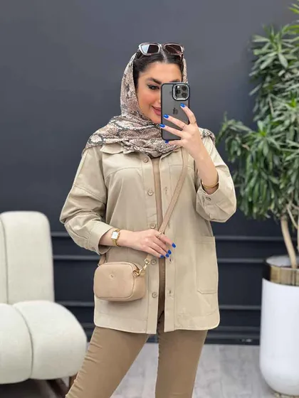 مانتو برش‌دار دو جیب روژین
