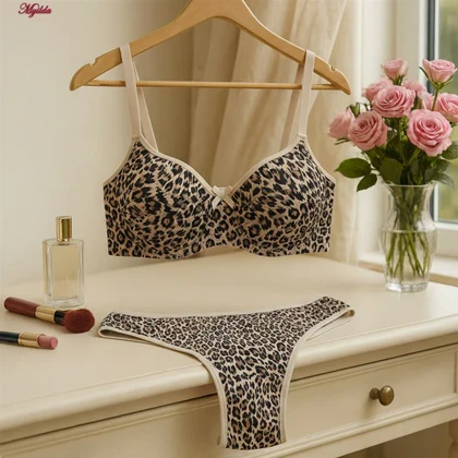 ست شورت و سوتین زنانه شارمین مدل پلنگی فنردار کد 5466-2065