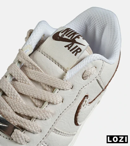 کفش مردانه و زنانه کرم قهوه ای NIKE AIR FORCE مدل 7649