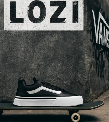 کفش اسنیکرزمردانه زنانه مشکی سفید VANS مدل 8072