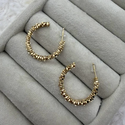 گوشواره خاویاری طلایی