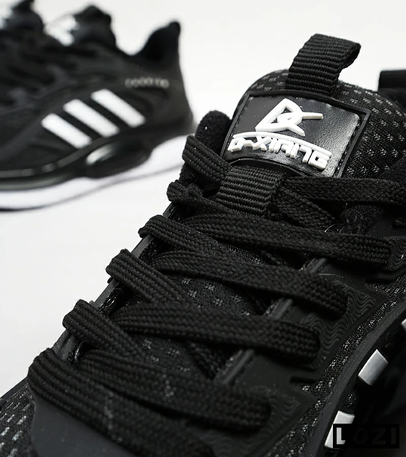 کفش کتانی مردانه مشکی سفید ADIDAS UltraBoost مدل 4725