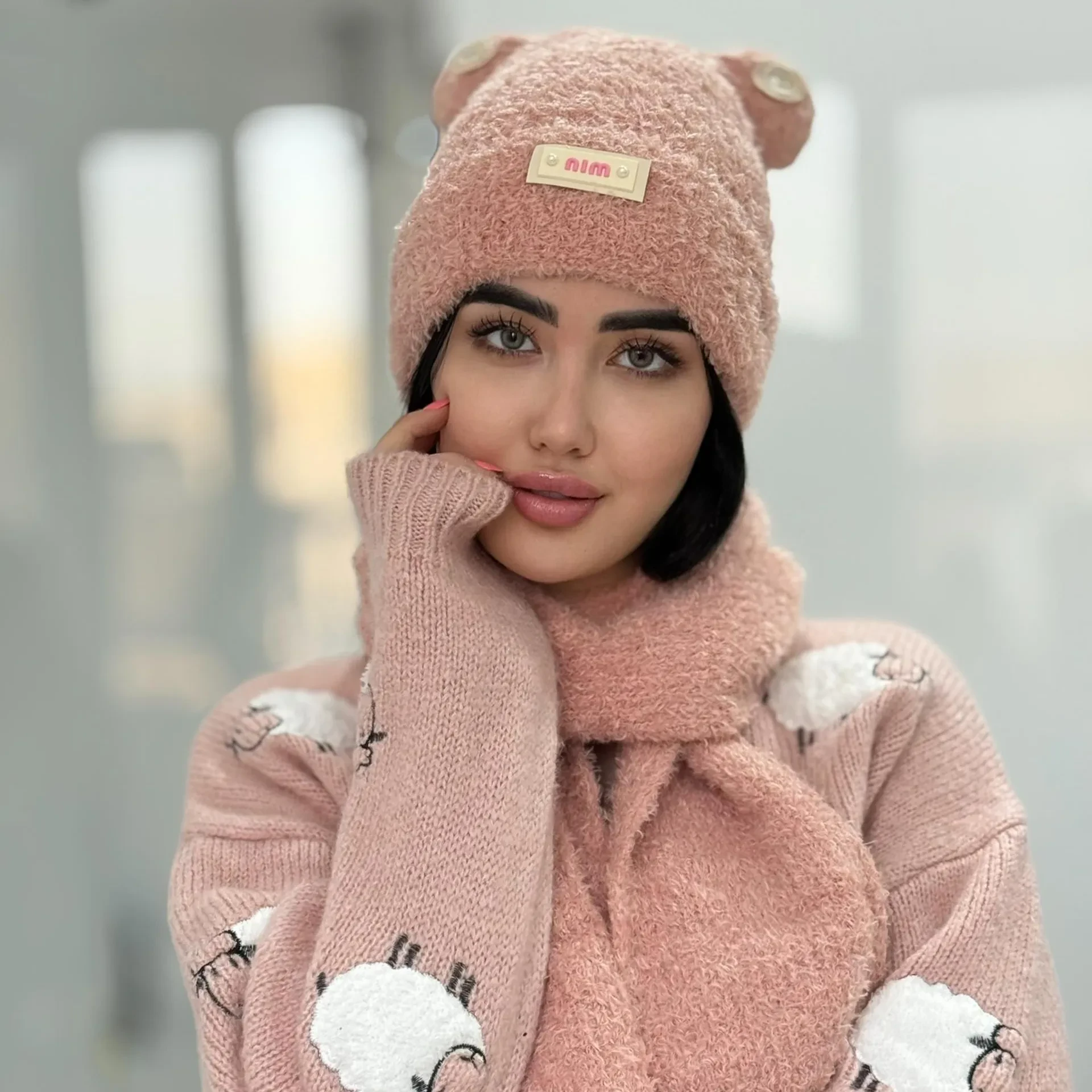 شال و کلاه استیکر مین