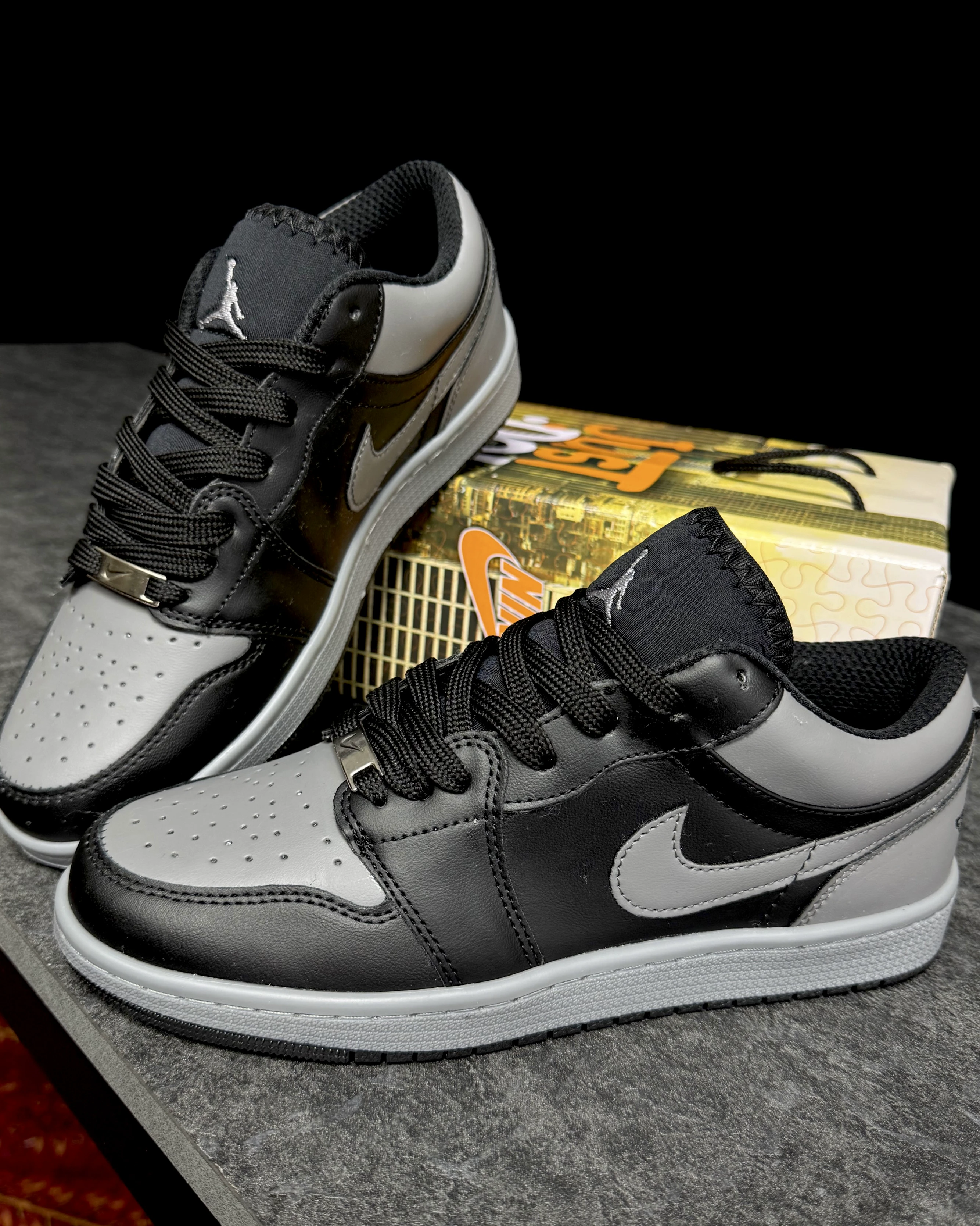 کتانی جردن وان