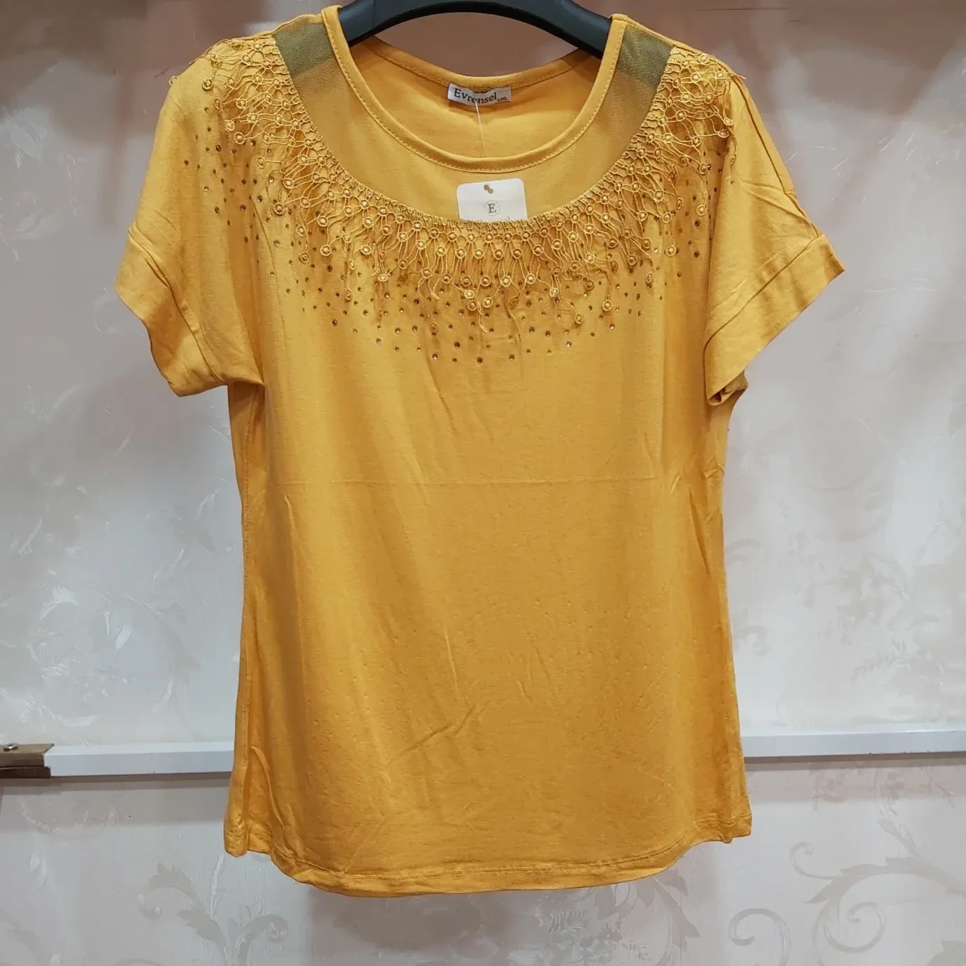 تیشرت زنانه مجلسی ترک گیپور دار جنس ویسکوز اورجینال