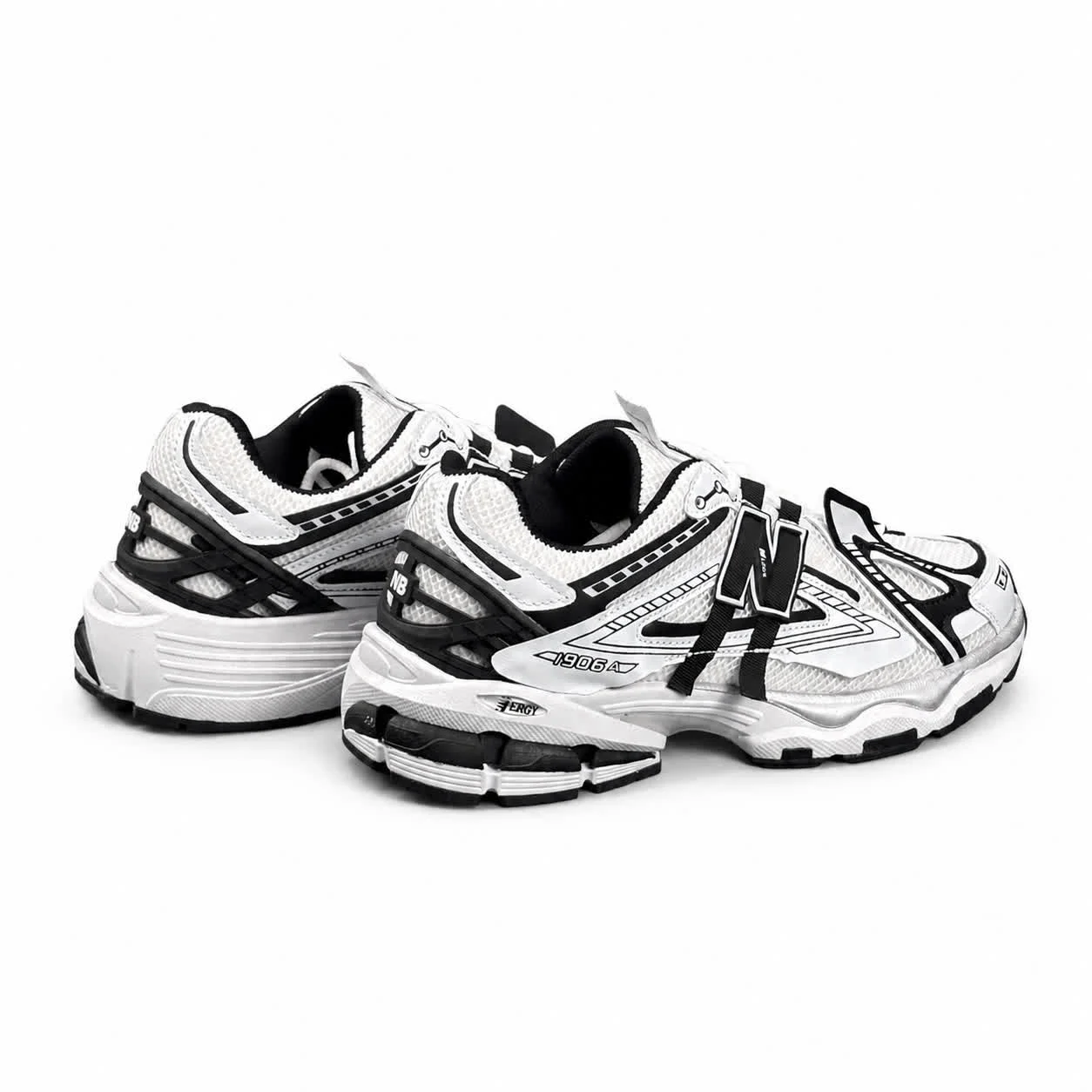 کتانی مردانه نیوبالانس 1906 سفید مشکی New BALANCE 1906