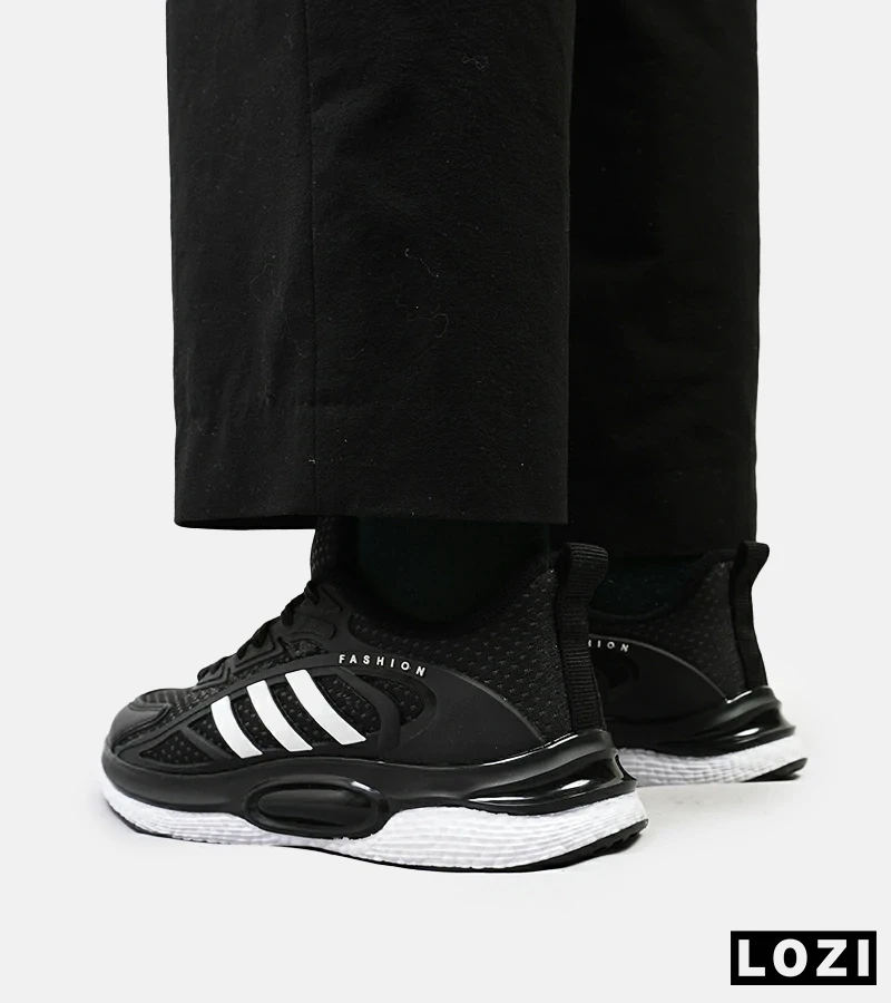 کفش کتانی مردانه مشکی سفید ADIDAS UltraBoost مدل 4725