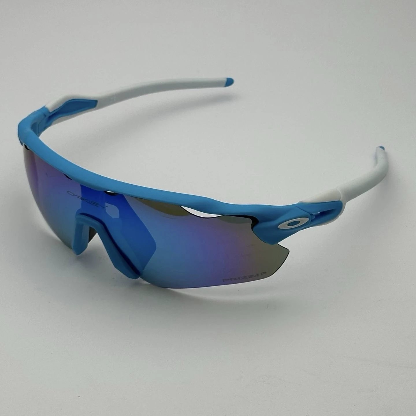 عینک آفتابی ورزشی اوکلی OAKLEYمدل Aero Shield اسپرت Sport (آبی)