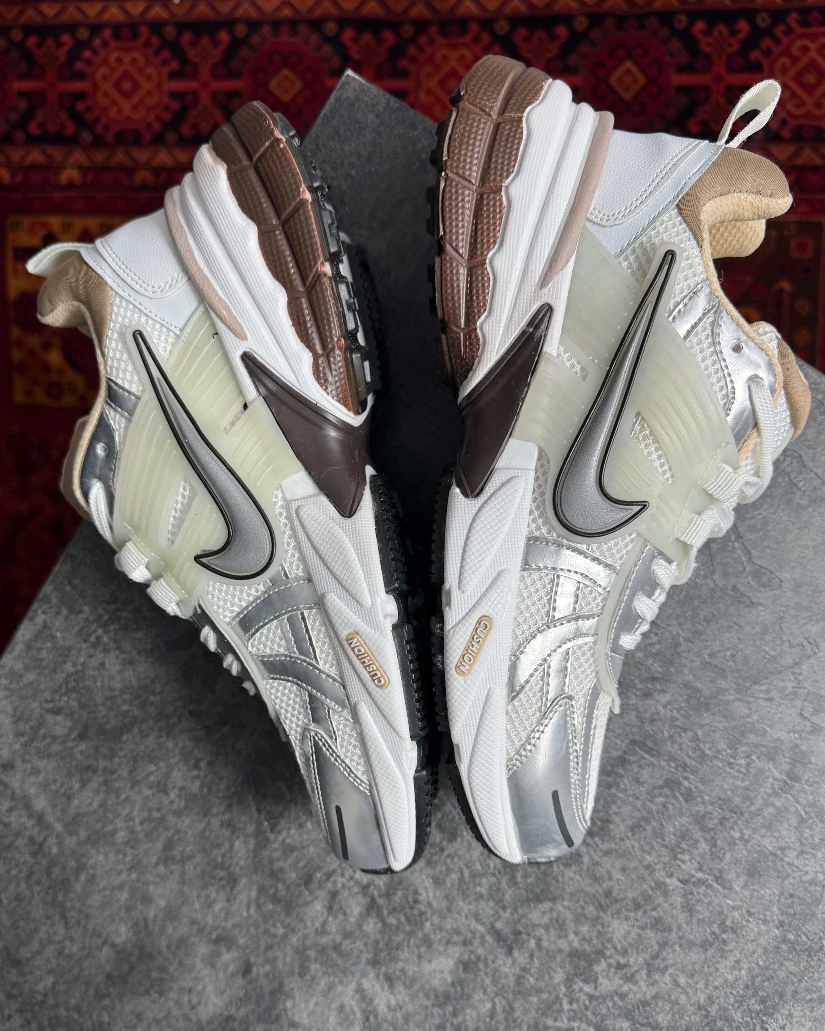 کتانی نایک مدل v2k