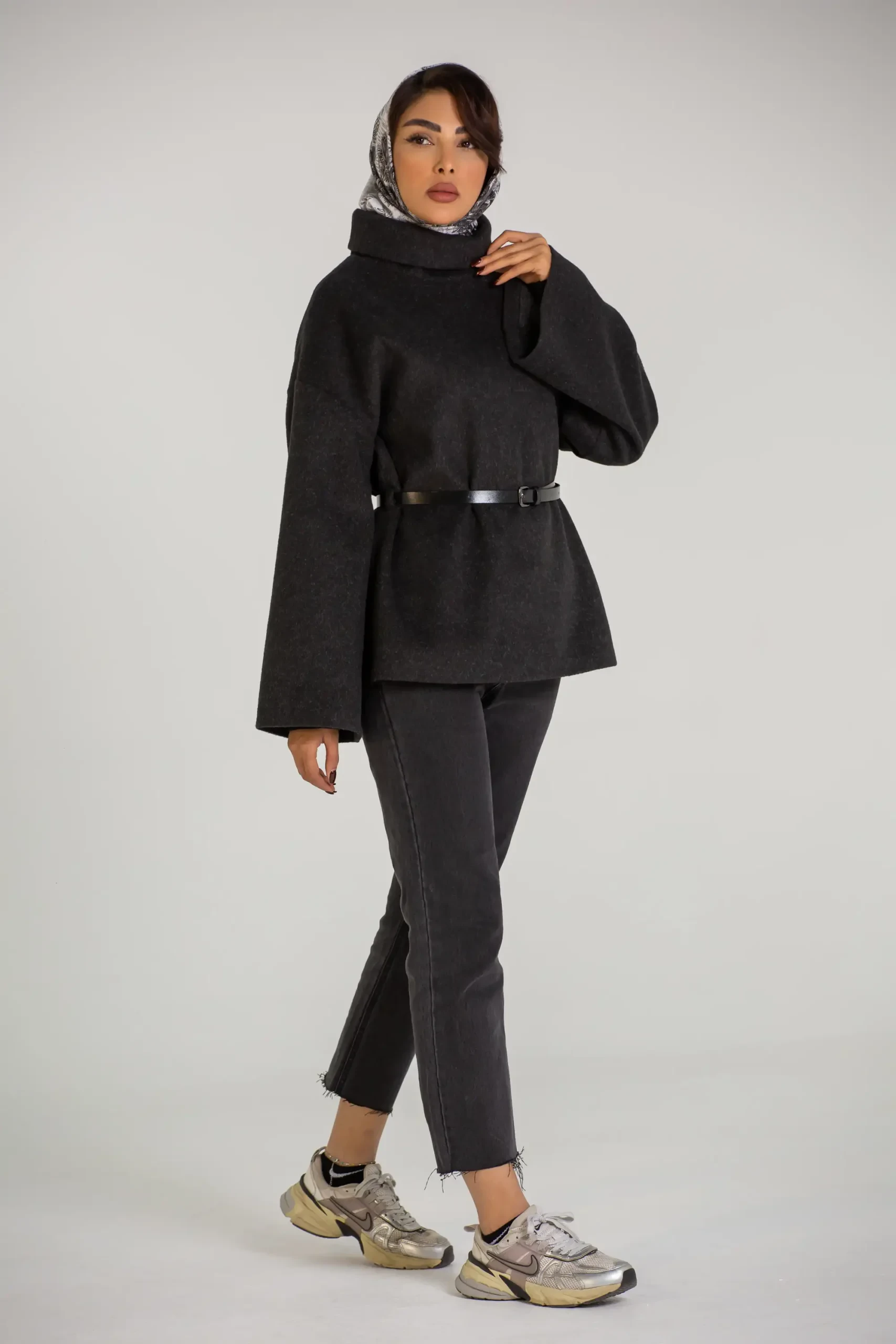 پالتو پانچ موهر nella