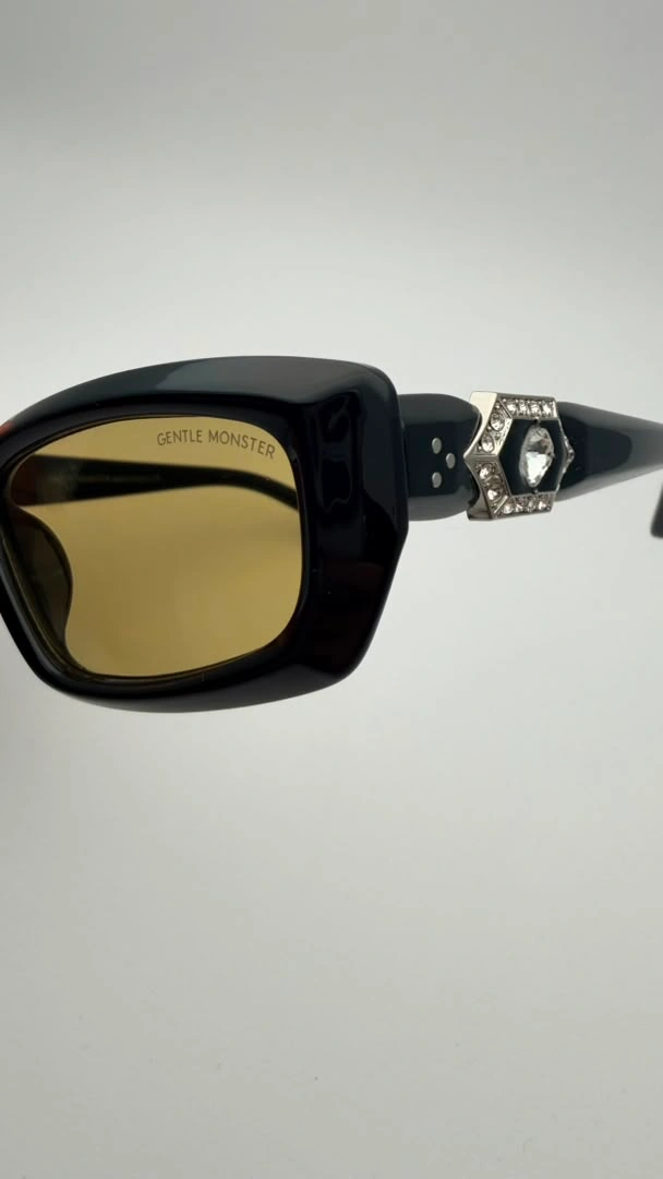 عینک آفتابی جنتل مانستر Gentle Monster Demond 01