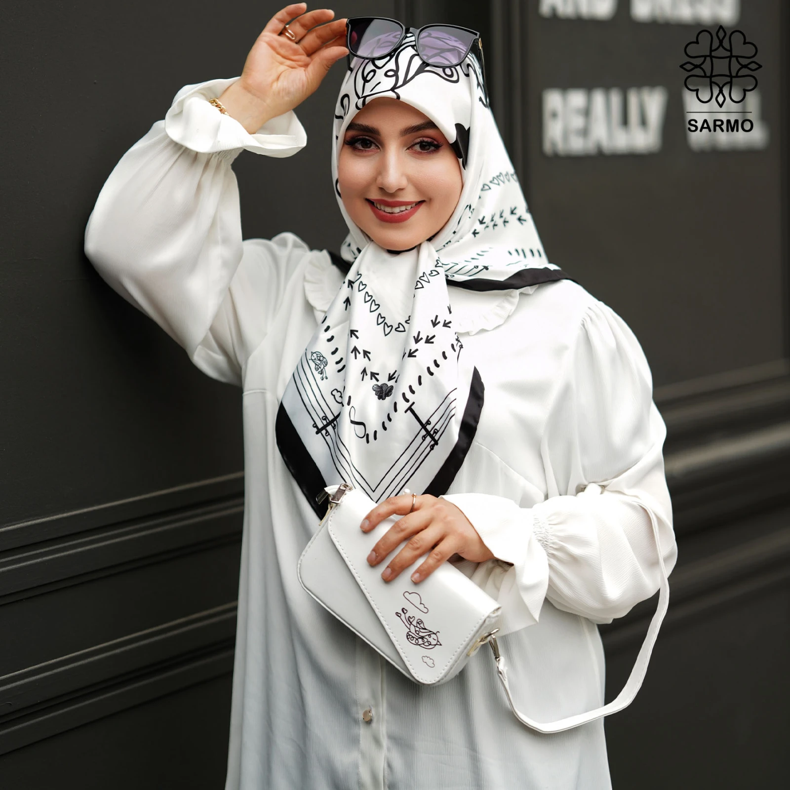 شومیز ساتن بهارک - اقتصادی (سفید)