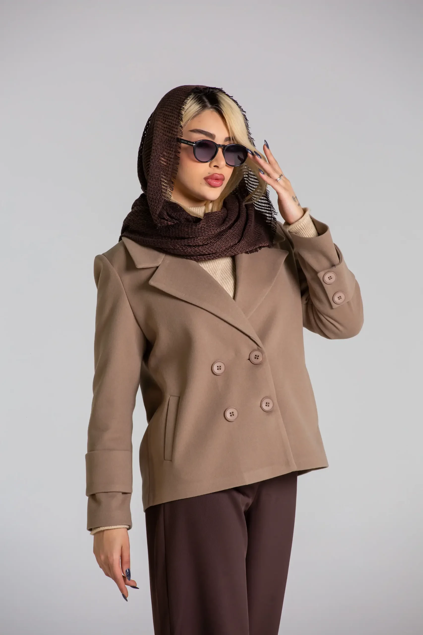 پالتو کت فوتر کراپ 4 دکمه (کرم تیره)