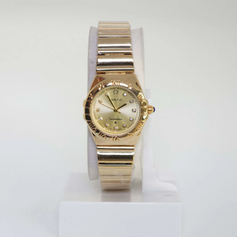 ساعت مچی زنانه امگا Omega تمام استیل با قفل پروانه ای (بند طلائی صفحه طلائی)